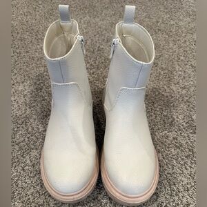 Art Class Cream Kids Boots